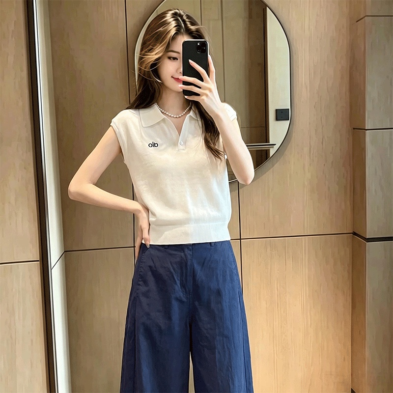 Q Xiaovu Sleeveless Vest with Placketed Collar, Short Ribbed Hem, Casual and Stylish Women's Top, New Summer 2026 Model
