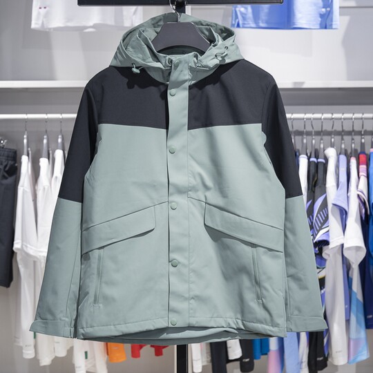 Спортивная ветровка Li Ning ветро- и водоотталкивающая.