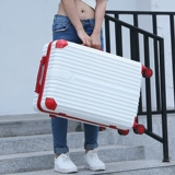 Брендовый чемодан, коробка