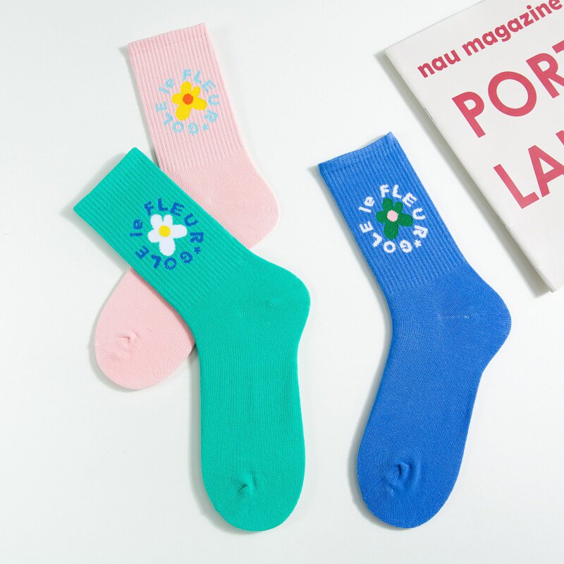 Small flower stockings female net red with the same paragraph Hyun Ya wind breathable socks ins tide Korean spring and autumn thin section Japanese long tube