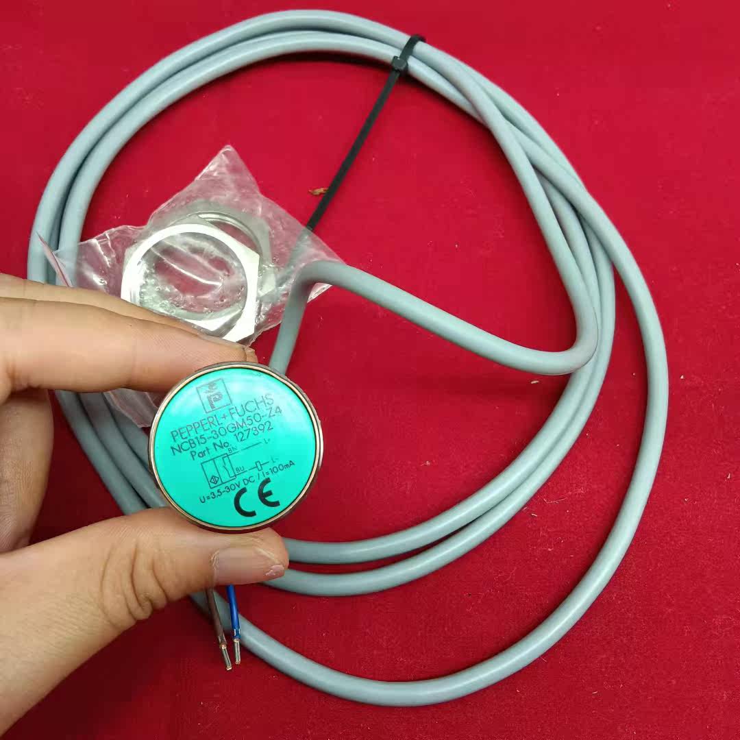 Brand new original fitting double plus Foo sensor NCB15 -30GM50-Z4 spot