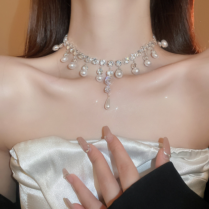 Shiny Evening Dress Necklace Choker Tassel Light Luxury High-End Clavicle Necklace Banquet Performance Accessories