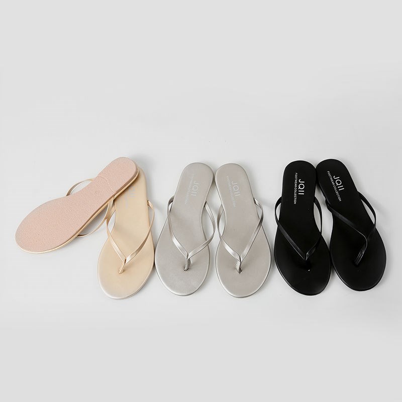 Silver Flip-flops European and American white black leather simple flat non-slip clip foot drag women beach sandals gold