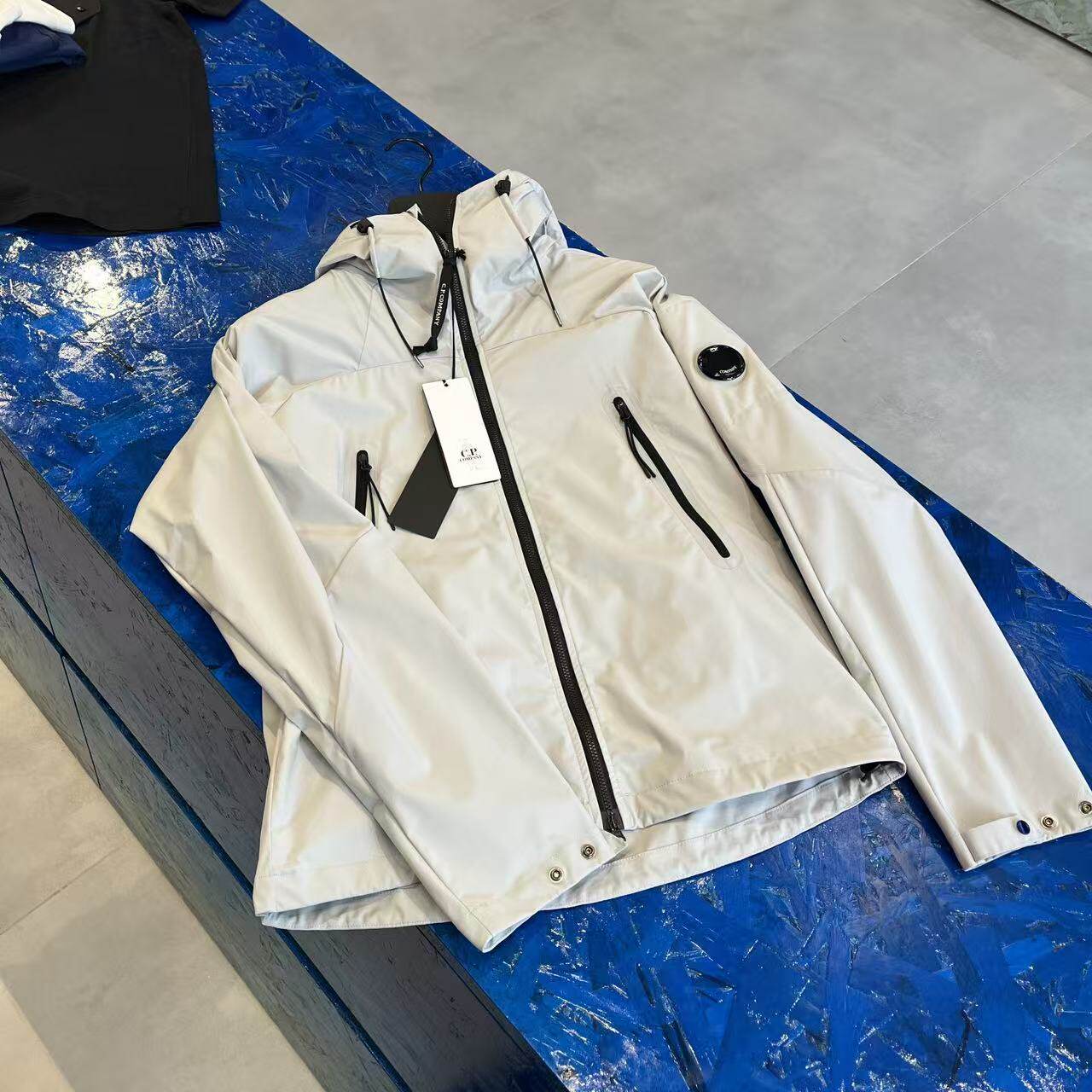 Cp company скидка время года подходит для мужчин и женщин светло серый куртка не возвращены Cpcompany/Compaq 