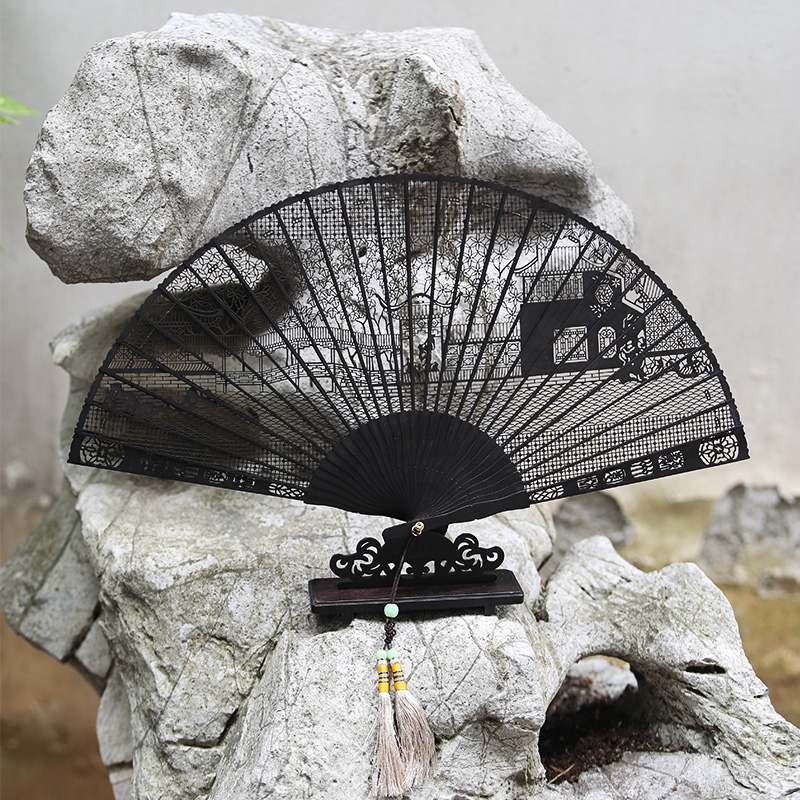 Ruyi (Suzhou Honolulu fan plant direct sales) Black Honolulu China Fan Folding Fan Palace Wind Mulwood Craft Fan