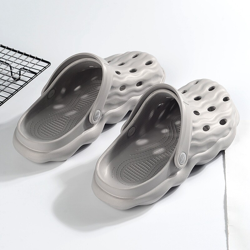 Men's Cave Shoes 2022 New Summer Personality Non-slip Soft Bottom Slippers Trend Casual Beach Sandals Sandals Garden Shoes