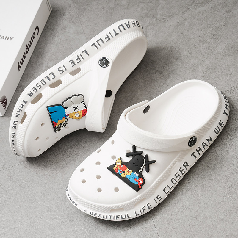 Cool Slippers Men 2021 Summer New Men's Cave Shoes Baotou Beach Shoes Non-slip Soft Bottom Personality Outdoor Slippers