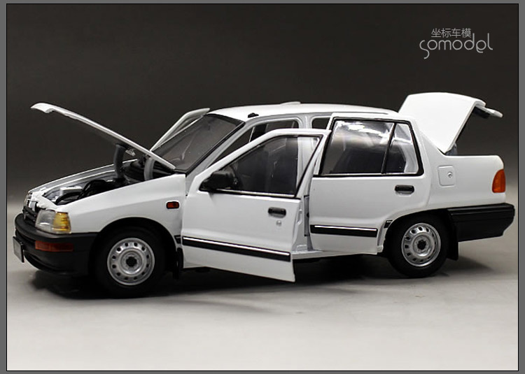 Áp dụng cho mô hình xe mô phỏng hợp kim hatchback FAW Xiali TJ7100 mô hình xe ô tô Tianjin Xiali 1:18 nguyên bản - Chế độ tĩnh