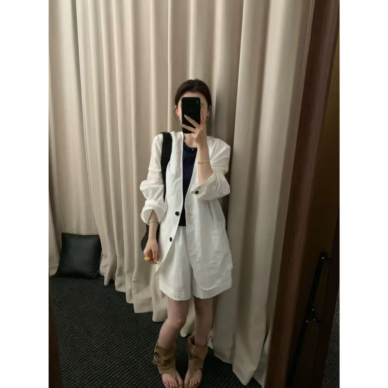 Zoe Loose Short Jacket + Solid Color Casual Shorts Two-Piece Set (Excluding Base Layer + Necklace) F83 Zoe Loose Short Jacket + Solid Color Casual Shorts Two-Piece Set (Excluding Base Layer + Necklace) F83