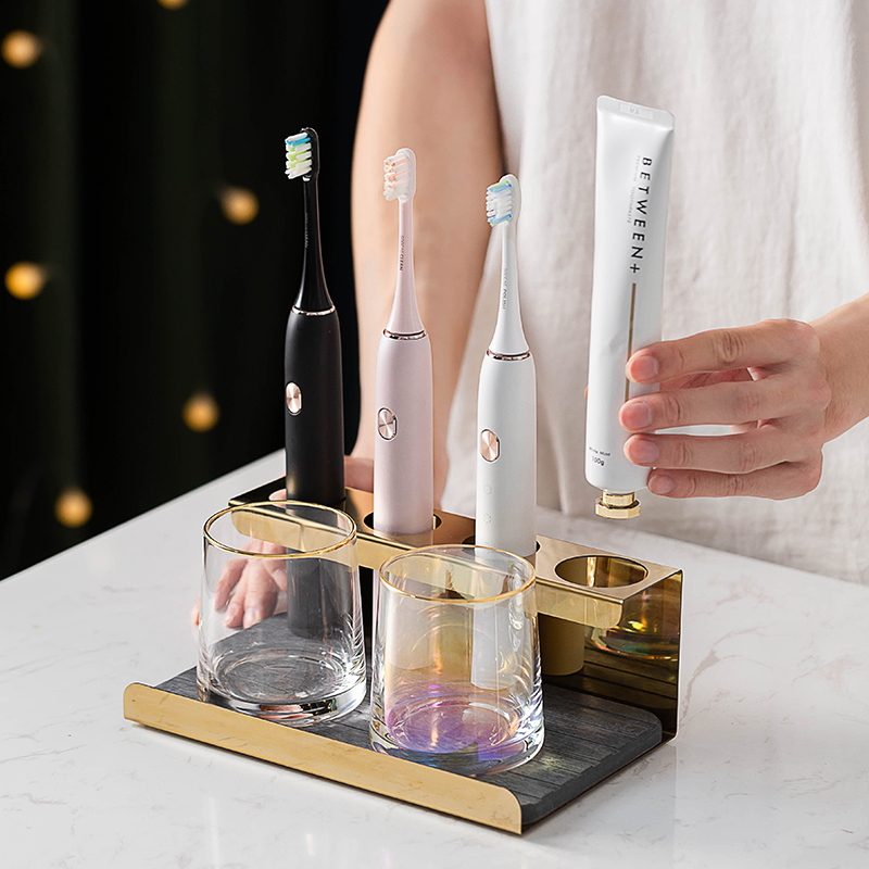 Wall-mounted electric toothbrush rack light and luxurious home-free stainless steel suction hanging wall-style shelving desktop shelving