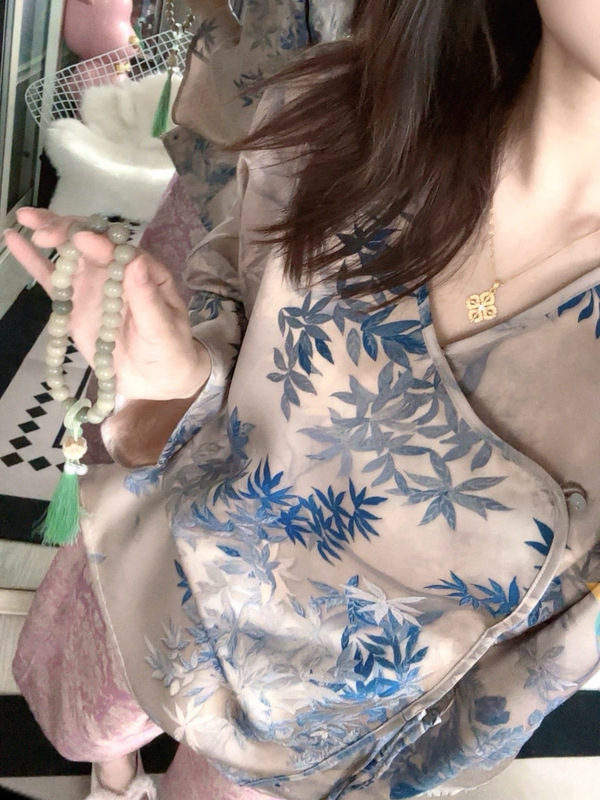 One Hundred Percent Mulberry Silk All-Season Cardigan with Diagonal Placket