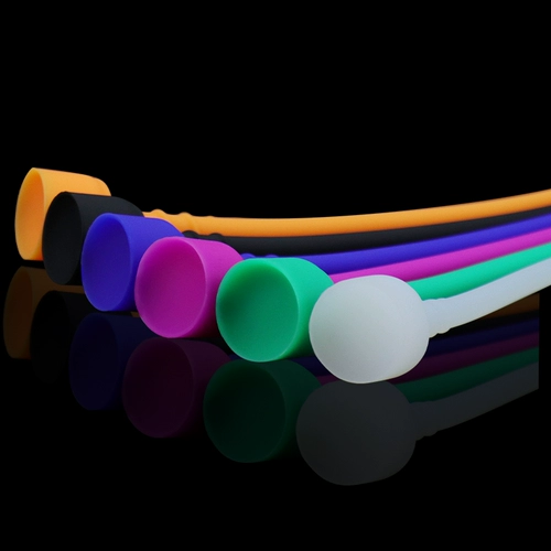 Контр -строительный мужчина с ультра -долгосрочным оргазмом простаты мастурбация