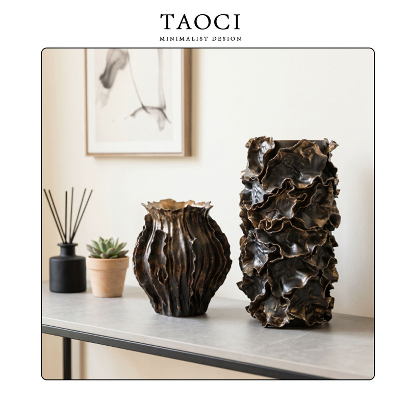 Porcelain Craftsman, Designer of Antique-Style Model Rooms, Ceramic Sculpture Ornaments, Flower Arrangement Vessels, Desktop Handmade Vase Decorations