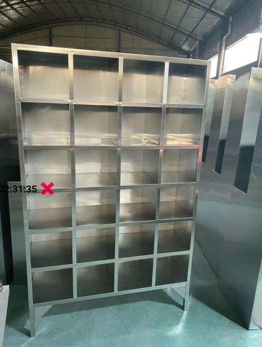 定制不锈钢24格无门式碗柜工厂食堂餐厅饭盒餐盘柜员工帯脚储物柜
