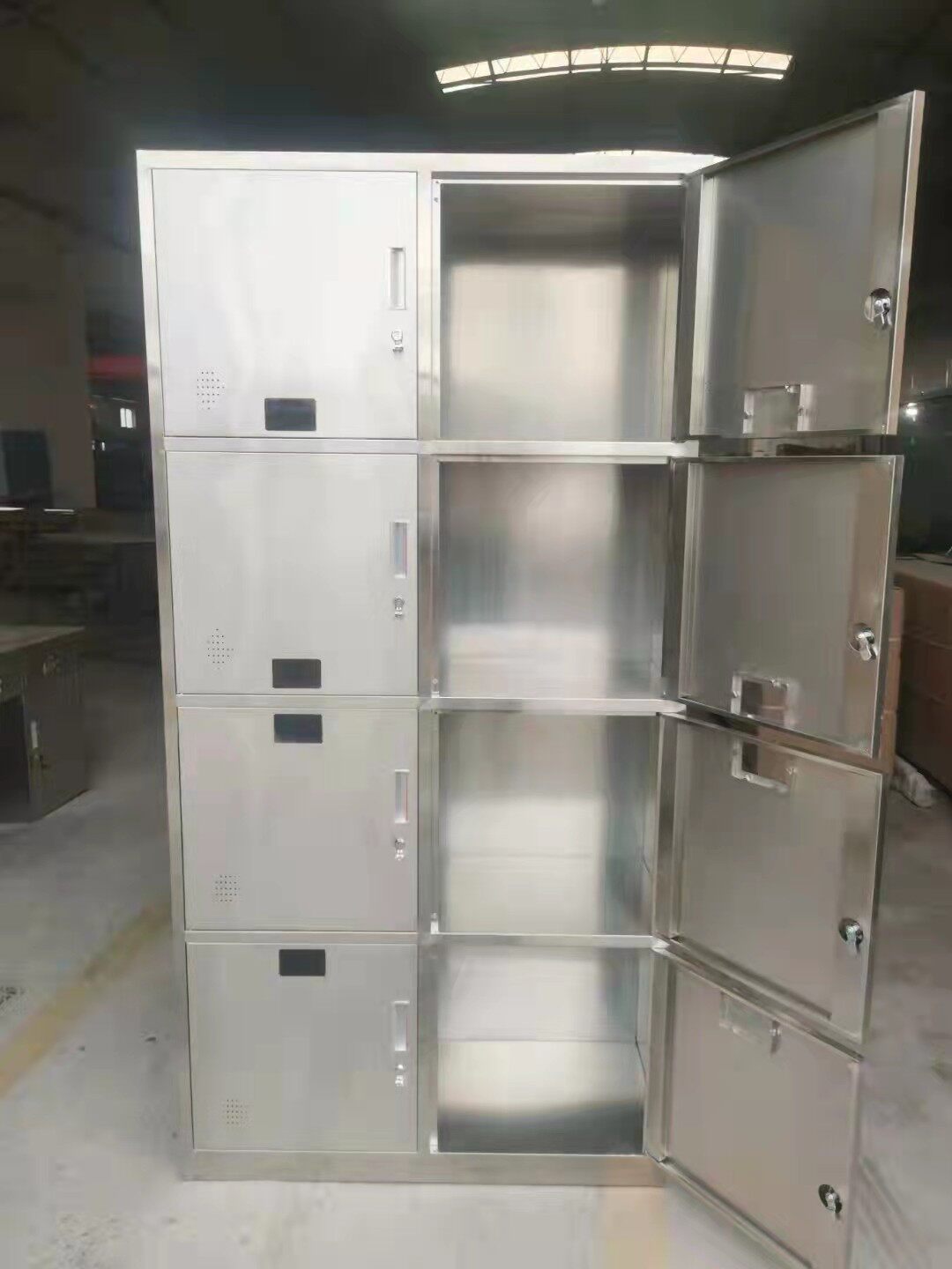 定制304不锈钢八门更衣柜工厂多门储物柜车间员工带锁存包柜鞋柜