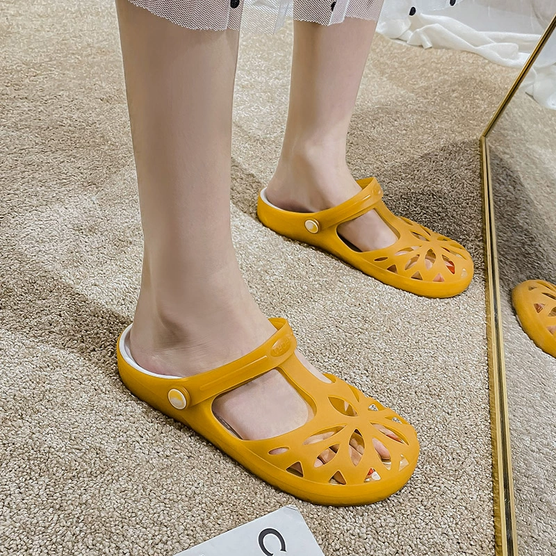 Croc Giày Nữ Mùa Hè Jelly Sandal Nữ Thời Trang Hàn Quốc Đế Bằng Chống Trơn Trượt Giày Đi Biển Mới Ngọt Ngào Sinh Viên Dép 