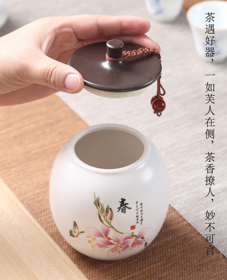 Spring, summer, autumn and winter ceramic tea tins gift boxes aneroid general pu 'er tea, green tea sealed tank half jins installed