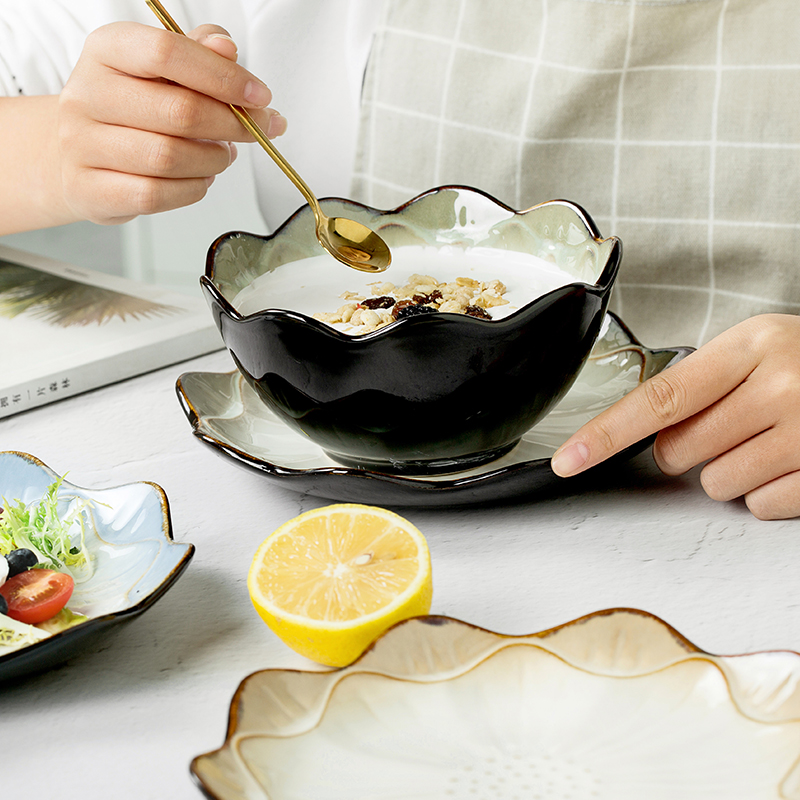 Breakfast tray with irregular plate plate of creative move salad plate of fruit bowl beefsteak disc ceramic tableware