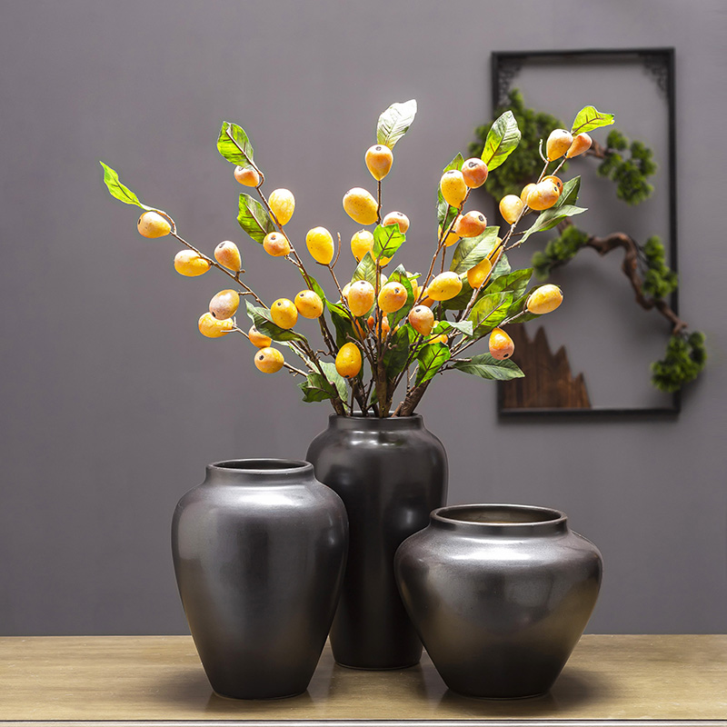 Ceramic coarse pottery retro black pottery vase furnishing articles sitting room of black silver willow landing large Holly dried flowers flower arrangement