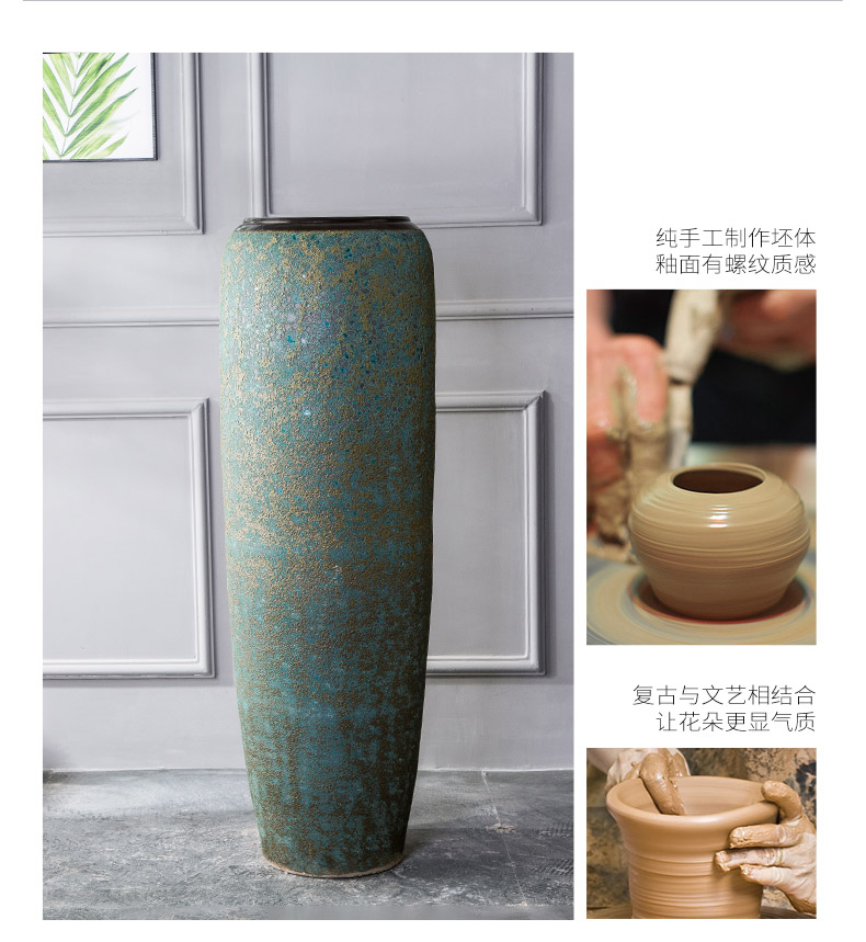Ceramic vase of large sitting room dry flower arranging flowers is placed a retro POTS villa hotel open window decorations