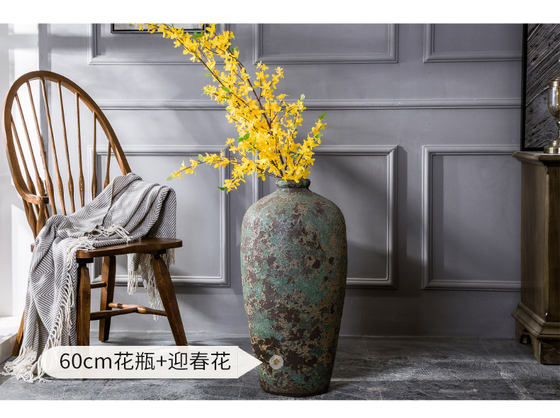 Jingdezhen ceramic vase landing restoring ancient ways do old flower arrangement sitting room adornment small name plum bottle furnishing articles pottery by hand