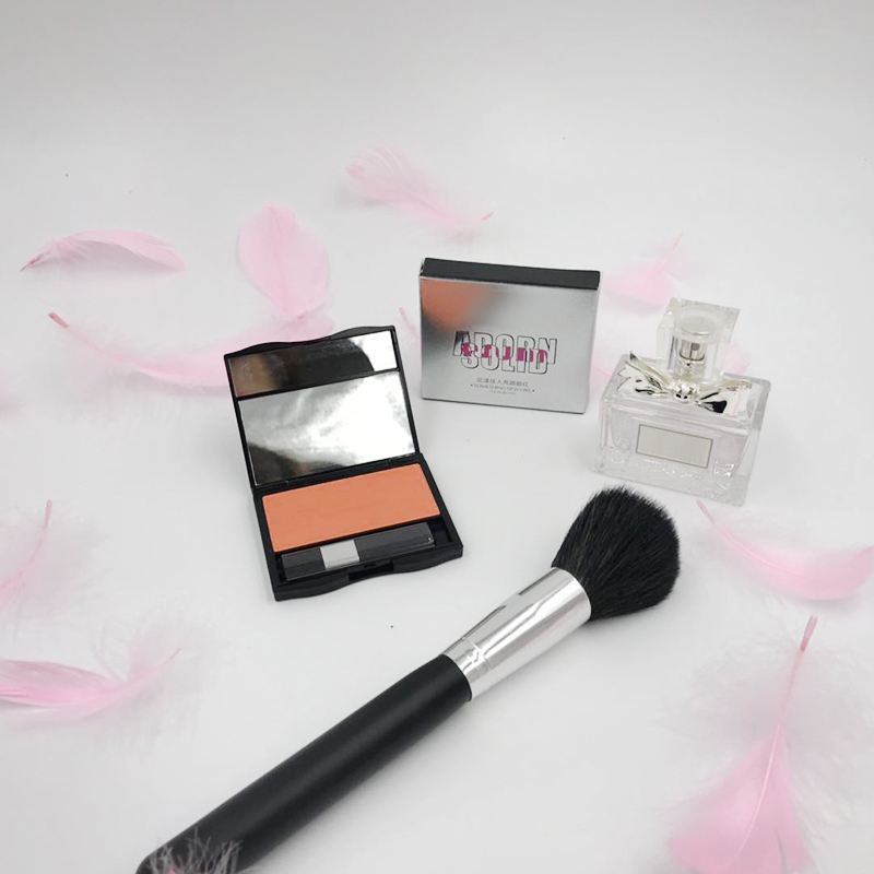 Hoa người phụ nữ xinh đẹp rạng ngời - Blush / Cochineal má hồng sivanna