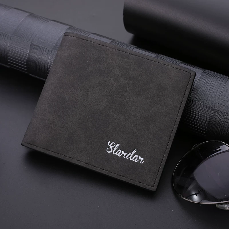 Short thin retro wallet