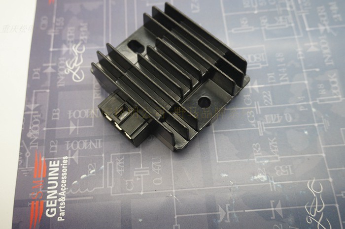 Honda SDH150-15 19 War Dragon Rectifier CBF 125 SDH125 SDH125 Regulator Six-pin
