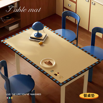 Light luxury medieval style bauhaus dining table mat protective mat Light luxury medieval style bauhaus dining table mat protective mat