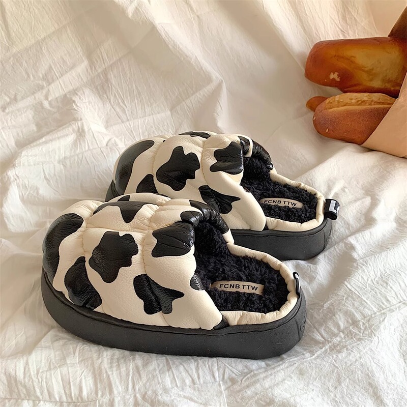 Thick-Soled Cow-Patterned Cotton Slippers for Women, 2026 Autumn and Winter New Style, Leather Surface, Waterproof, Home Closed-Toe Warm Furry Slippers Thick-Soled Cow-Patterned Cotton Slippers for Women, 2026 Autumn and Winter New Style, Leather Surface, Waterproof, Home Closed-Toe Warm Furry Slippers