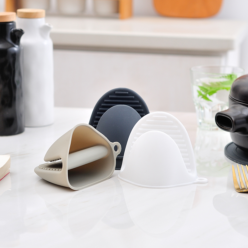 Le Lion pot handle silicone thicking anti-hot gloves baking oven handclamps with high temperature pot ear anti-slip clamp