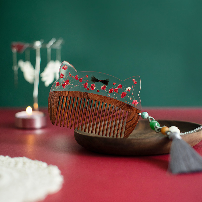 Shangxin (spoiled meow comb) newborn fetal hair souvenir sandalwood resin fetal hair handmade custom comb