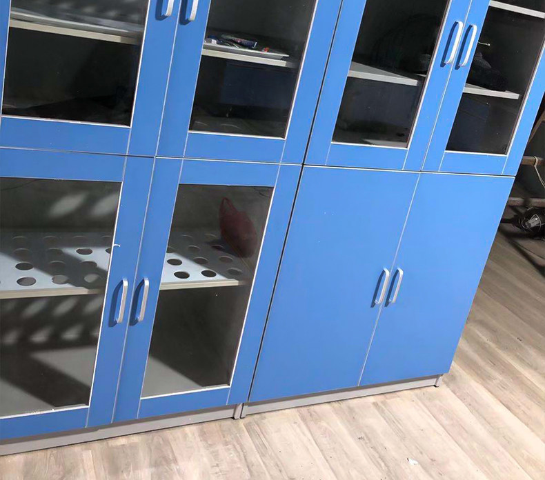 Алюминиевый и деревянный фармацевтический надзиратель