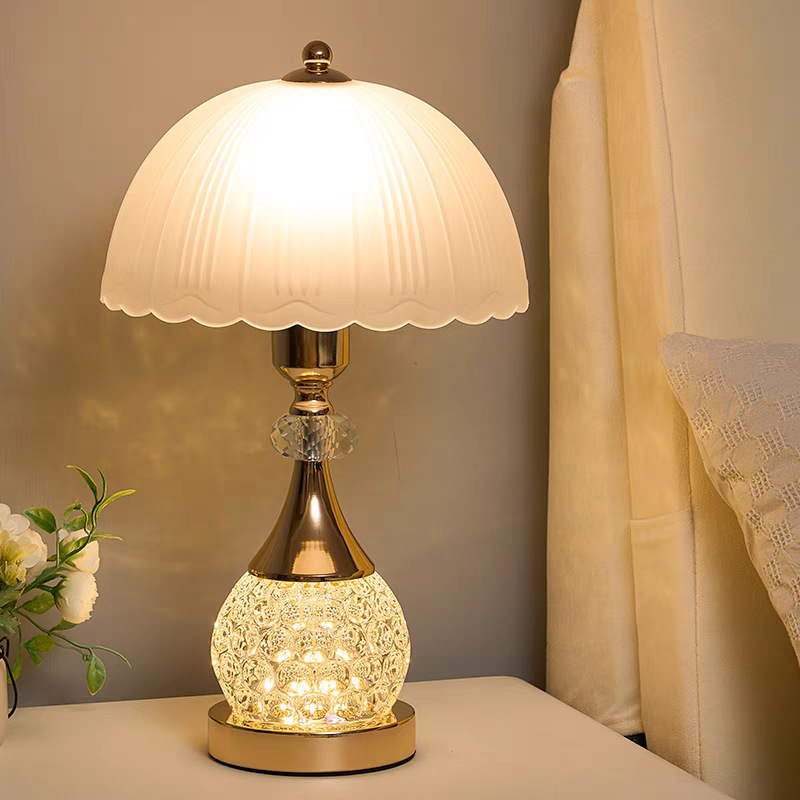 Yusheng Style Light Luxury Table Lamp Bedroom Bedside Lamp Room Stylish and Fashionable Night Light Eye Protection Lamp