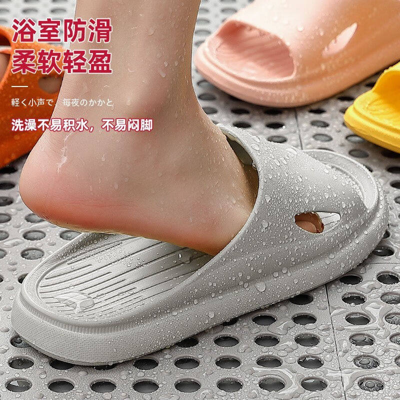 FZT ( Sound Massage Sleep Class Mute ) Four seasons of cool slippers lady is comfortable and anti - slip wear - resistant drag