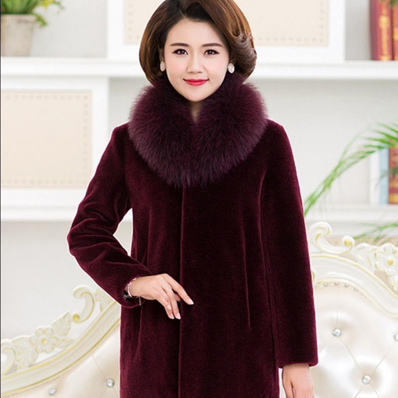 Trung niên phụ nữ lớn tuổi của quần áo mẹ giả lông áo len cashmere áo phụ nữ 2019 mới mô hình trung dài