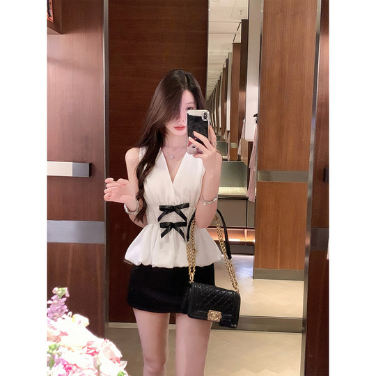 JustQin【南法女神】2025新款夏装V领小衫性感松紧腰蝴蝶结上衣女