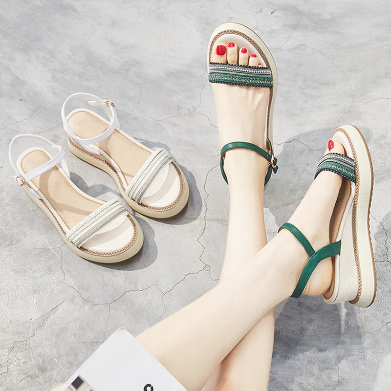 Wedge sandals women Summer 2022 new net red fashion thick bottom pine pastry Rome 100 hitchs Tides Fairy summer