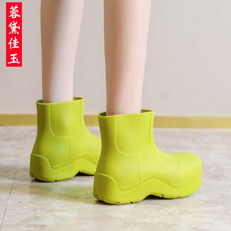 Day Series Rain Shoes Women's Summer Fashion Outside Wearing Non-slip Rubber Shoes Waterproof Light Water Boots Waterproof Short Cylinder Rain Boots Women Spring