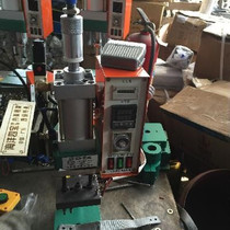 Tight ribbon cutting knife ribbon cutting machine ribbon punching and cutting machine melting cutting machine heating cutting machine nylon satin ribbon loose