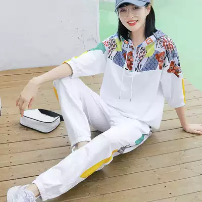 Casual fashion sports suit female 2021 summer new Korean version of color hooded slim temperament two-piece set
