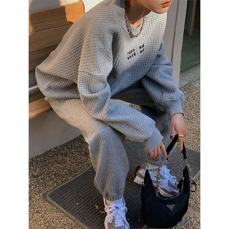 Cool salt system fried street wear 2022 fashion set foreign school net red temperament sports style casual thick cotton two-piece set women