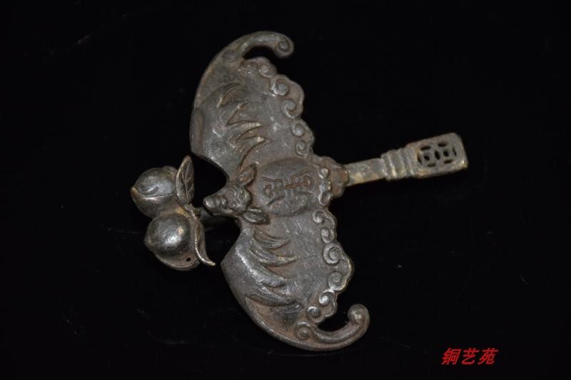 Chinese bat Birthday Peach Bronze Lock Imitation Antique Lock Cross Open Padlock Old Small Key Lock Vintage Pure Bronze Ancient Horizontal Bolt Lock