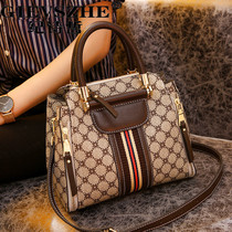  Ms Ji Shizhe high-end French niche bag 2020 new trendy all-match fashion womens bag handbag bucket bag