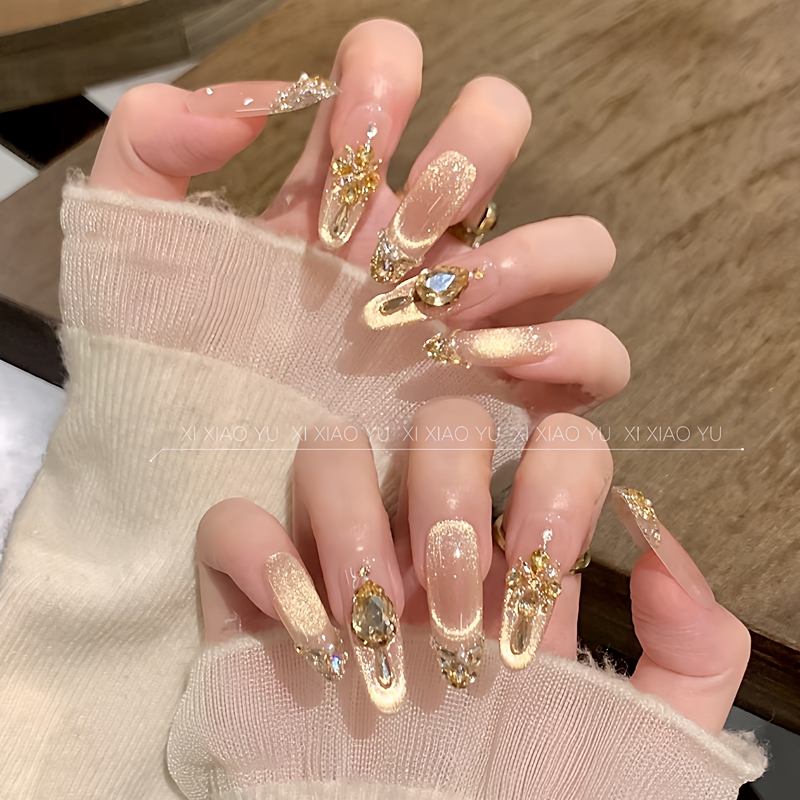 【Gilded Secret Realm】Whitening Nude Crystal Cat's Eye Light Luxury Rhinestone Sparkling Whitening Elegant Handmade Wearable Nails