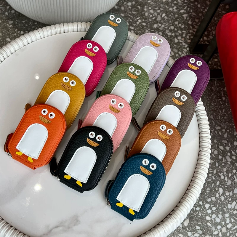 Картонная карточница? Нет, перевод контекст: Cartoon card holder, small capacious shoulder bag, wallet, genuine leather