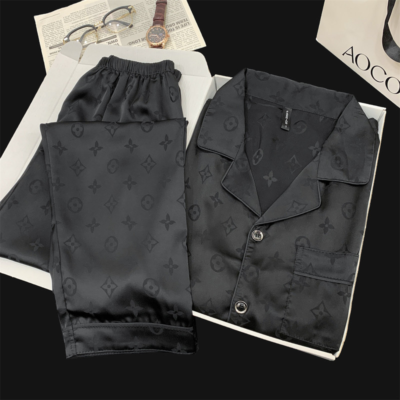 Men's Presbyopic 2025 New Lightweight Short-Sleeve Ice Silk Pajamas, Women's Summer High-End Loungewear, Can Be Worn Outside, Two-Piece Set Men's Presbyopic 2025 New Lightweight Short-Sleeve Ice Silk Pajamas, Women's Summer High-End Loungewear, Can Be Worn Outside, Two-Piece Set