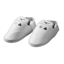Direct mail from Japan MIZUNO instep protective gear All Japan Karate Federation certified product 1 pair of left and right free hands