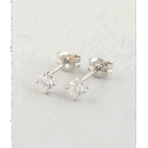 Japanese direct mail ete bijoux womens PT900 diamond 0 2ct earrings Bright exquisite and elegant