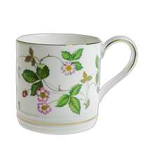 Direct mail from Japan WEDGWOOD Wild Strawberry Mug L] Tank
